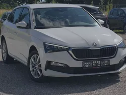 Weiß Gebraucht 2021 Skoda Scala Ambition Kleinwagen | 16.980 € (Guter Preis)