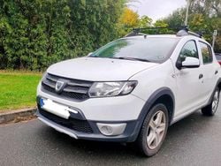 Weiß Gebraucht 2014 Dacia Sandero Prestige Kleinwagen | 6.400 € (Fairer Preis)