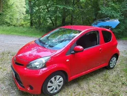Rot Gebraucht 2013 Toyota Aygo Cool Kleinwagen | 3.499 € (Fairer Preis)