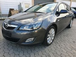 Grau Gebraucht 2011 Opel Astra Kombi | 2.699 € (Superpreis)