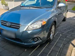 Blau Gebraucht 2006 Kia Ceed Limousine | 1.500 €