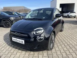 Schwarz Gebraucht 2022 Fiat 500e Icon Kleinwagen | 19.997 € (Fairer Preis)