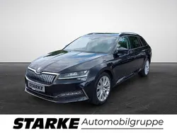 Schwarzmagic perleffekt Gebraucht 2021 Skoda Superb Style Kombi | 29.730 € (Teuer)