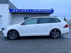 Weiß Gebraucht 2012 VW Golf VI Match Kleinwagen | 4.950 € (Guter Preis)