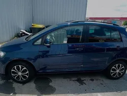 Blau Gebraucht 2010 VW Golf Plus Cross Style Van / Kleinbus | 5.390 € (Fairer Preis)