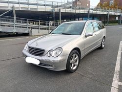 Grau Gebraucht 2005 Mercedes C180 Avantgarde Kombi | 3.950 € (Fairer Preis)