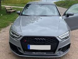 Grau Gebraucht 2019 Audi RS3 Sportback Design Kleinwagen | 41.599 € (Fairer Preis)