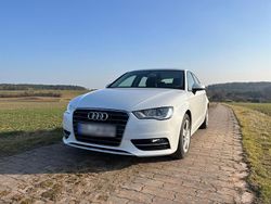 Weiß Gebraucht 2015 Audi A3 Kleinwagen | 8.000 € (Guter Preis)