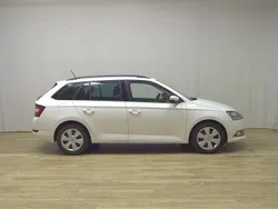Weiss Gebraucht 2021 Skoda Fabia Ambition | 10.480 € (Guter Preis)