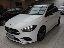 Polarweiss Gebraucht 2021 Mercedes B180 Edition Van / Kleinbus | 28.990 € (Teuer)