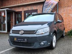 Grau Gebraucht 2015 VW Touran Cup Van / Kleinbus | 11.990 € (Etwas zu teuer)