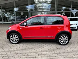 Rot Gebraucht 2014 VW cross up! Kleinwagen | 7.490 € (Fairer Preis)