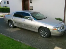 Silber Gebraucht 2003 Lincoln Town Car Limousine | 16.800 €