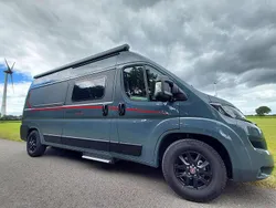 Grau Gebraucht 2025 Fiat 600 Limousine | 58.900 €