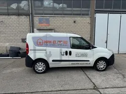 Weiß Gebraucht 2017 Opel Combo Van / Kleinbus | 6.500 €