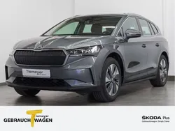 Grau Gebraucht 2022 Skoda Enyaq iV Loft SUV | 35.980 € (Fairer Preis)