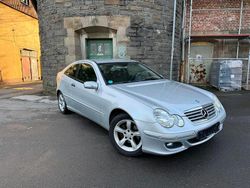 Silber Gebraucht 2006 Mercedes C200 Coupé | 4.200 € (Fairer Preis)