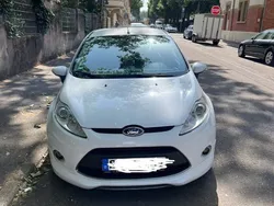 Weiß Gebraucht 2011 Ford Fiesta S Kleinwagen | 4.099 € (Fairer Preis)