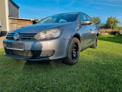 Grau Gebraucht 2009 VW Golf VI Kleinwagen | 4.500 € (Fairer Preis)