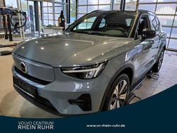 Grau thunder grey / metallic Gebraucht 2022 Volvo XC40 Core SUV | 28.795 € (Superpreis)