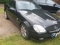 Schwarz Gebraucht 1999 Mercedes SLK230 Cabrio | 8.500 € (Etwas zu teuer)