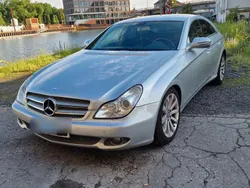 Grau Gebraucht 2009 Mercedes CLS320 Coupé | 7.990 € (Fairer Preis)