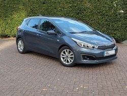 Blau Gebraucht 2017 Kia Ceed DREAM-TEAM Edition Limousine | 9.100 € (Guter Preis)