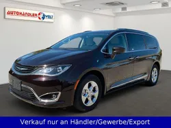 Rot Gebraucht 2019 Chrysler Pacifica SUV | 21.999 €