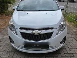 Weiß Gebraucht 2010 Chevrolet Spark Kleinwagen | 2.200 € (Fairer Preis)