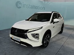 Weiß Gebraucht 2022 Mitsubishi Eclipse Cross Plus SUV | 27.300 € (Etwas zu teuer)