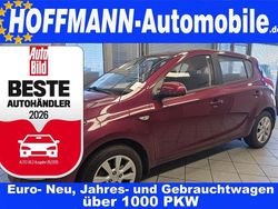 Bordeauxrotmet. (metallic) Gebraucht 2014 Hyundai i20 Trend Limousine | 5.900 € (Fairer Preis)
