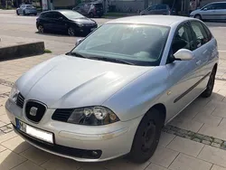 Silber Gebraucht 2006 Seat Ibiza Reference Limousine | 2.200 € (Fairer Preis)