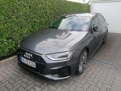 Grau Gebraucht 2020 Audi A4 S-Line Kombi | 28.200 € (Superpreis)