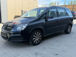 Schwarz Gebraucht 2005 Opel Zafira Basis Van / Kleinbus | 750 € (Superpreis)