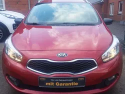 Rot Gebraucht 2015 Kia Ceed Attract Kombi | 7.200 € (Fairer Preis)