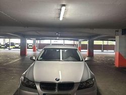 Grau Gebraucht 2006 BMW 330 Limousine | 6.999 € (Superpreis)