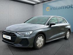 Grau Gebraucht 2024 Audi A3 Sportback Kleinwagen | 35.599 € (Fairer Preis)