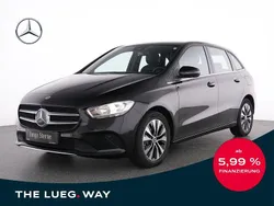 Schwarz Gebraucht 2022 Mercedes B250e Style Van / Kleinbus | 24.980 € (Guter Preis)