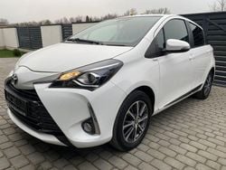 Weiß Gebraucht 2019 Toyota Yaris Club Limousine | 11.800 € (Guter Preis)