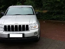 Silber Gebraucht 2005 Jeep Grand Cherokee Limited SUV | 2.500 €