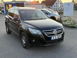 Schwarz Gebraucht 2010 VW Tiguan Team SUV | 3.999 €