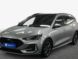 Silber Gebraucht 2023 Ford Focus ST-Line Kombi | 24.700 € (Guter Preis)