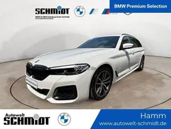 Weiß Gebraucht 2023 BMW 530 M Sport Kombi | 46.090 € (Etwas zu teuer)