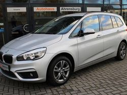 Silber Gebraucht 2015 BMW 218 Gran Tourer Advantage Van / Kleinbus | 10.570 € (Fairer Preis)
