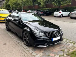 Schwarz Gebraucht 2014 Mercedes E350 AMG line Coupé | 23.000 € (Fairer Preis)