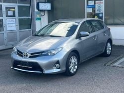 Grau Gebraucht 2013 Toyota Auris Edition Limousine | 9.900 € (Fairer Preis)