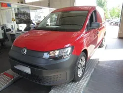 Rot Gebraucht 2021 VW Caddy Maxi Van / Kleinbus | 19.950 € (Guter Preis)