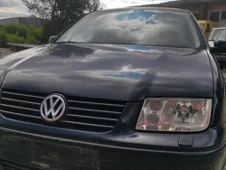 Blau Gebraucht 2002 VW Bora Limousine | 1.300 € (Superpreis)