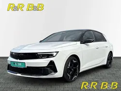 Weiss Gebraucht 2023 Opel Astra GSe Limousine | 25.900 € (Fairer Preis)