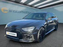 Schwarz Gebraucht 2024 Audi RS4 Kombi | 91.299 €